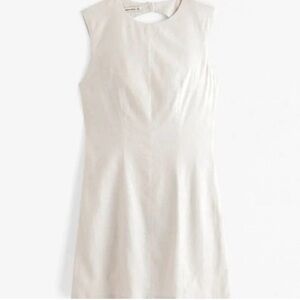 Abercrombie & Fitch Mara
Squareneck Linen-Blend Vest Mini Dress